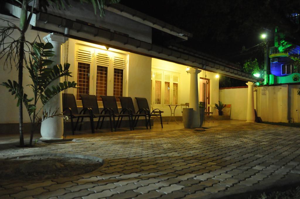Dions Guest House Νεγκόμπο Εξωτερικό φωτογραφία