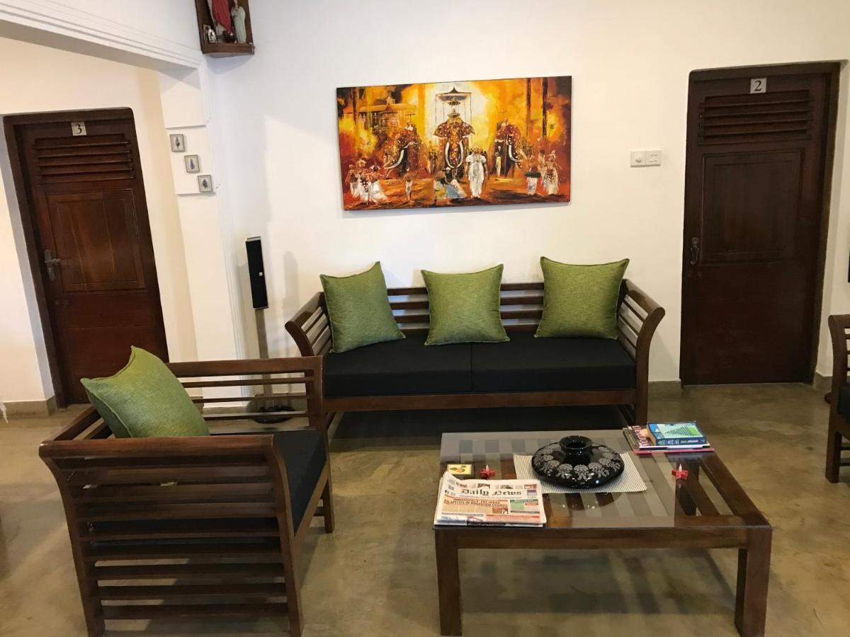 Dions Guest House Νεγκόμπο Εξωτερικό φωτογραφία